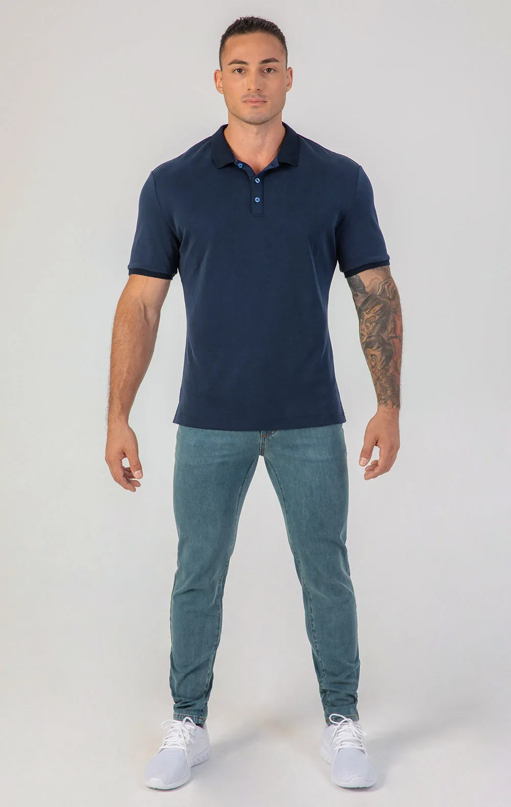 Contour Fit Jeans : Light Blue