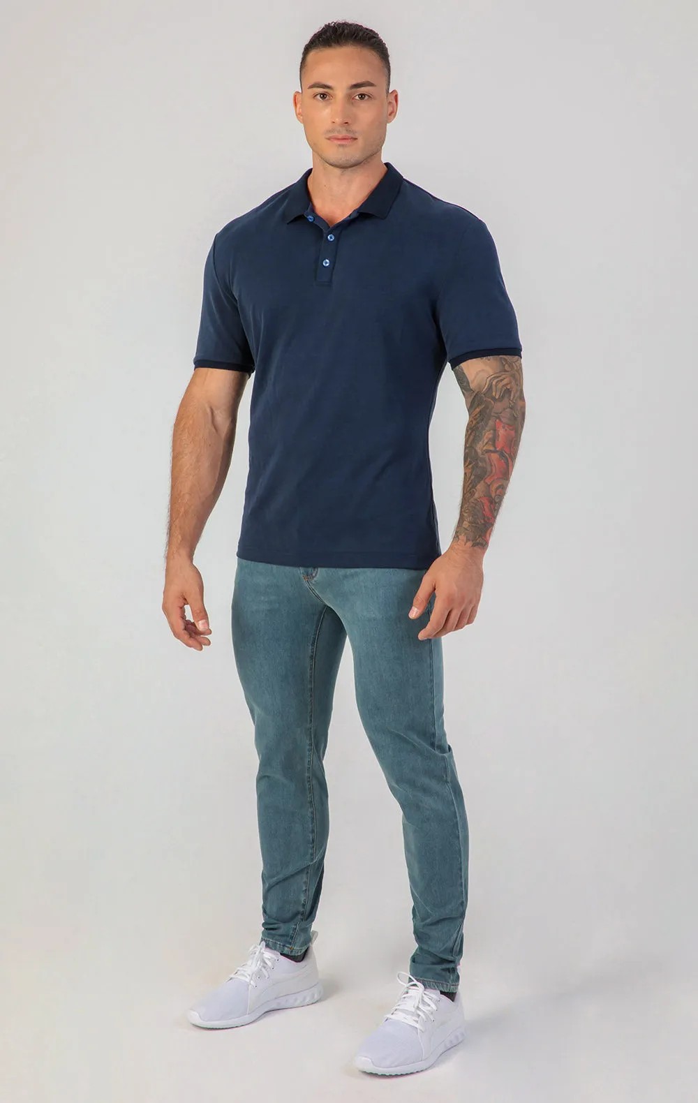 Contour Fit Jeans : Light Blue