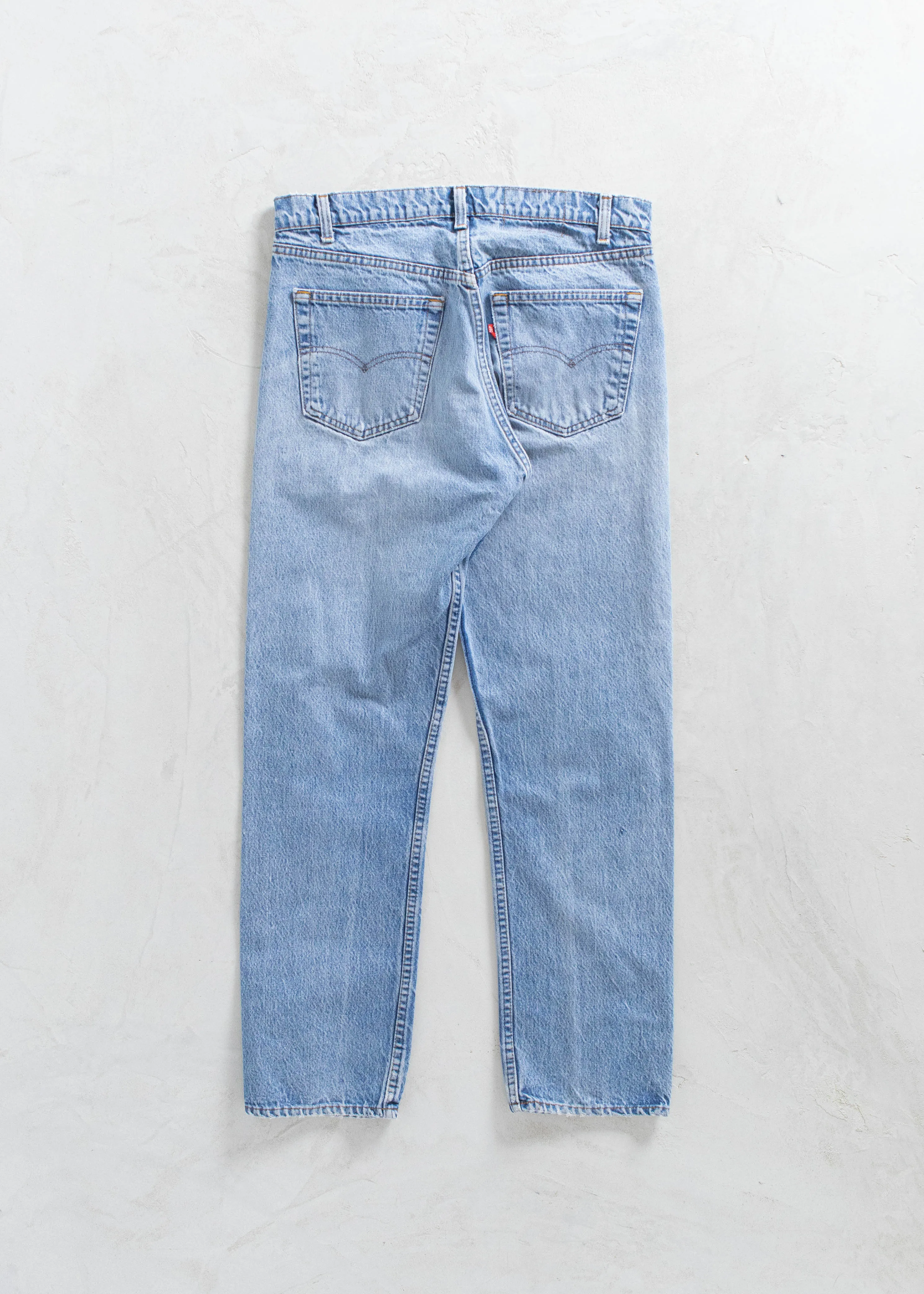 Vintage Levi's Lightwash Jeans Size Women's 30 / Men's 32